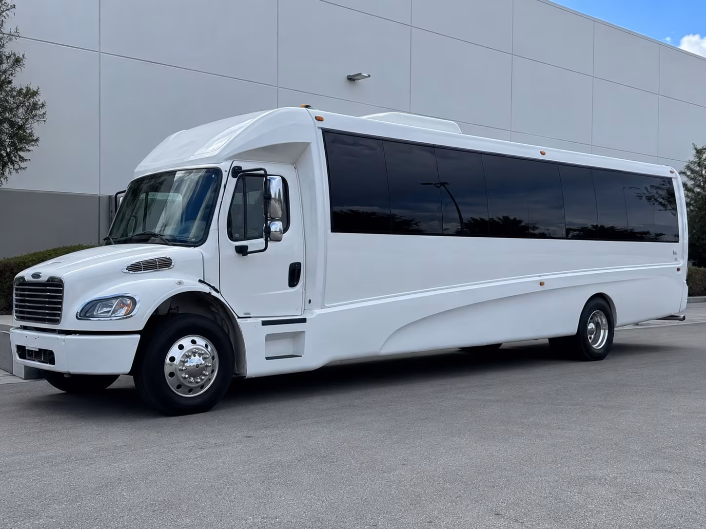 brockton quincea 241 era sweet 16 party bus rental