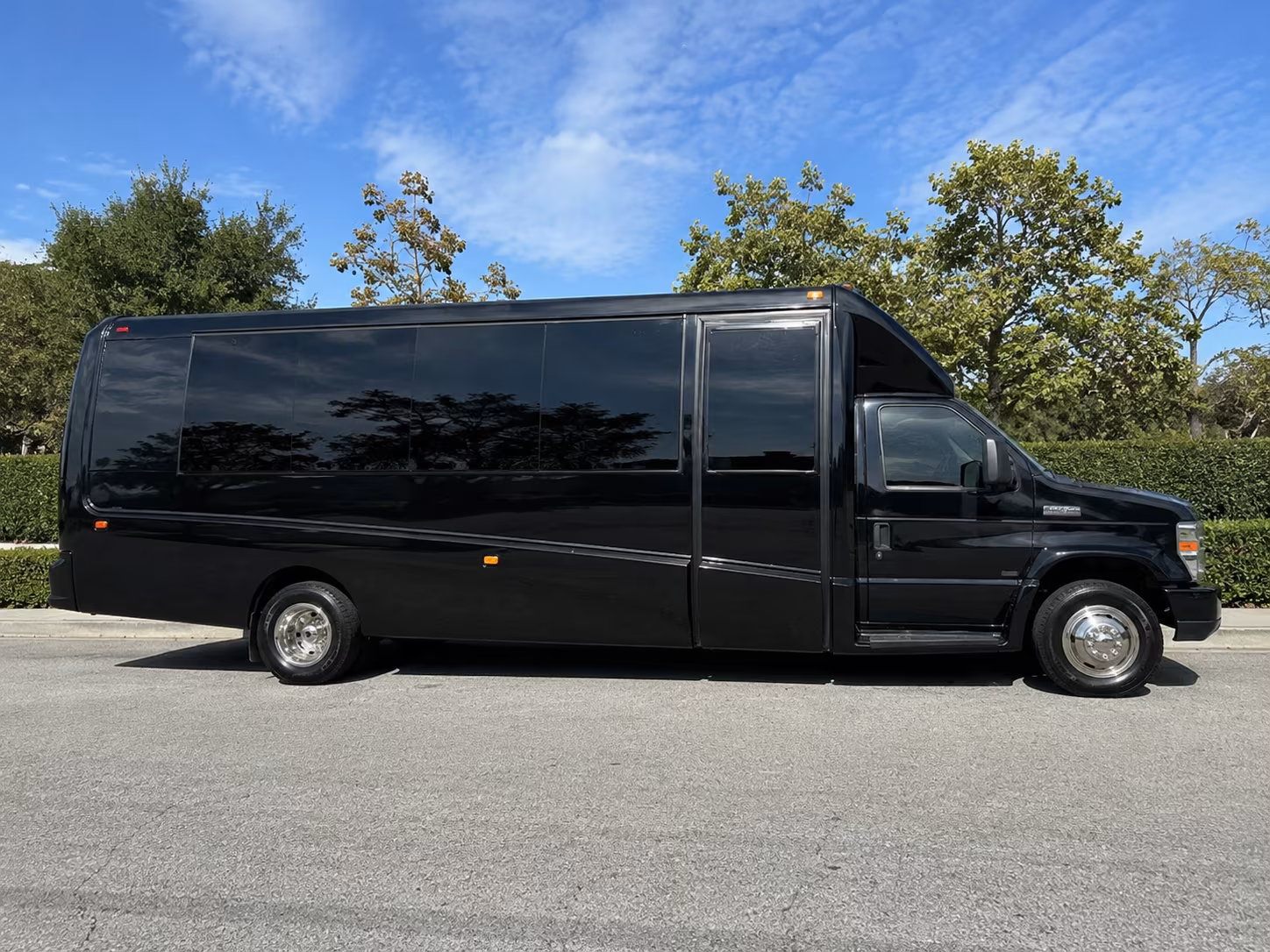 cambridge corporate shuttle buses for cambridge businesses