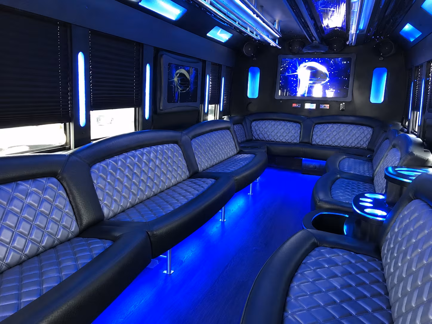 quincy bus rentals
