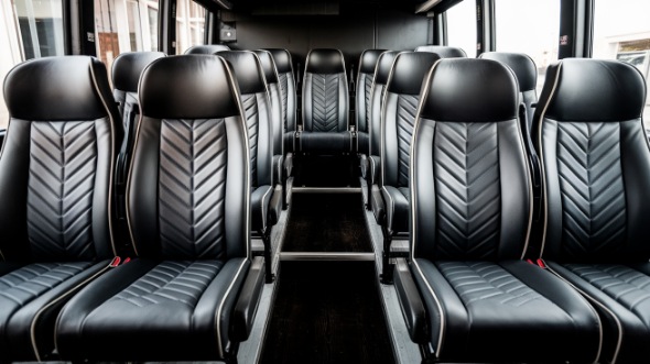 35 passenger minibus rental cambridge